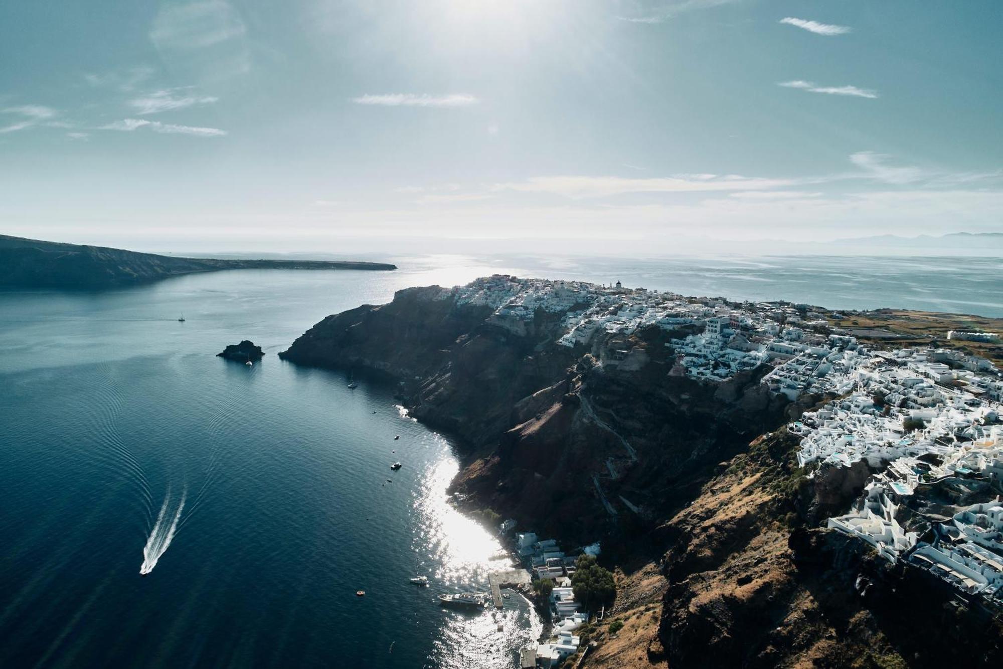 Ξενοδοχείο Mystique, A Luxury Collection Hotel, Santorini (adults Only) 5*